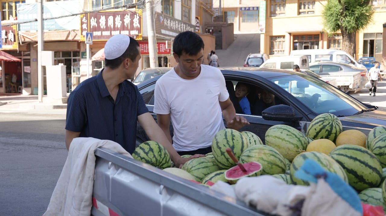 Melon vendors on the roadside