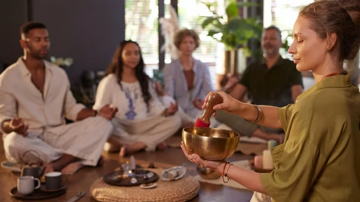 Sound Bath & Silent Mindfulness in Chengdu — A Quiet Reset in the City