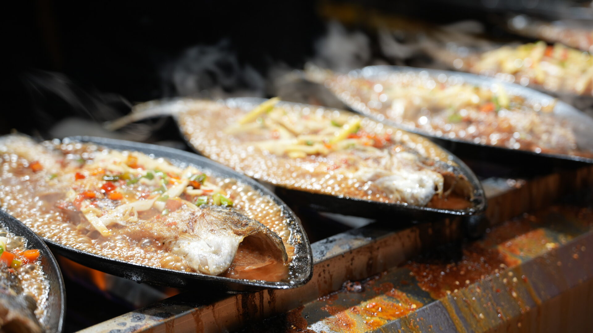 Dunhuang — A Thousand Years of Buddhist Art in a Cliff