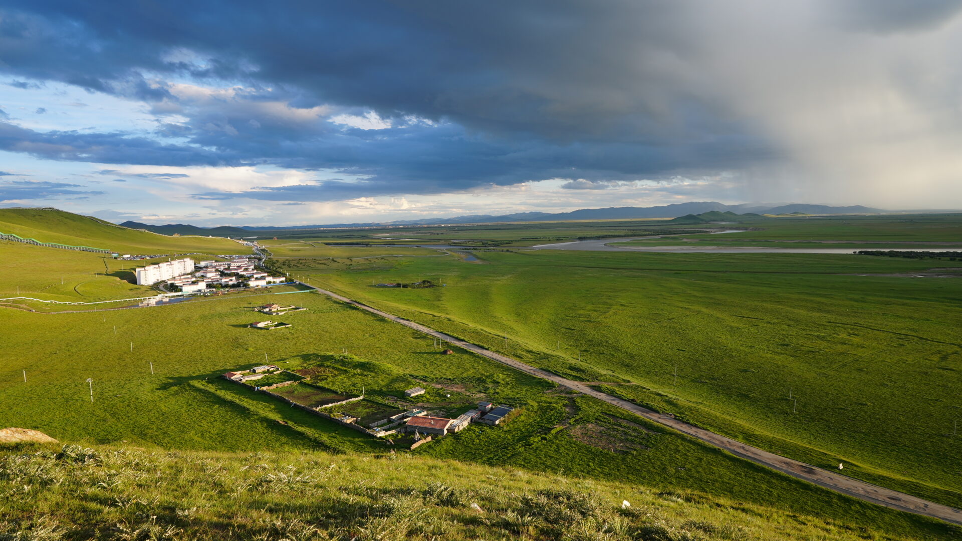 Ngawa — Grassland, Wetland and the Yellow River's First Bend