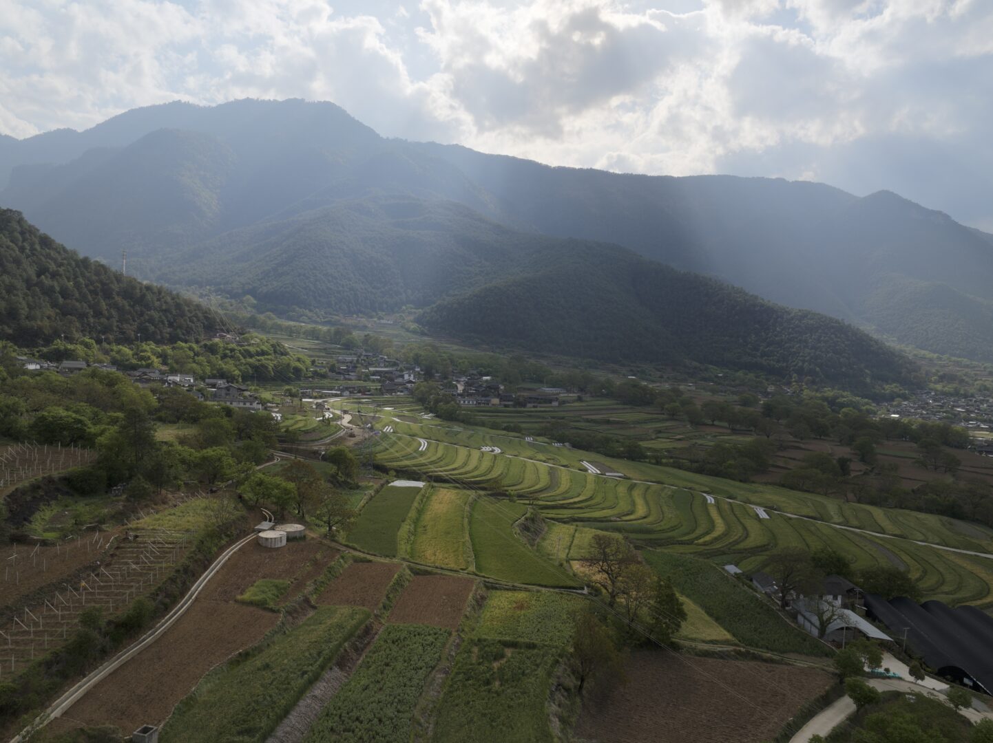 Weixi — Lisu Country Between Two Rivers