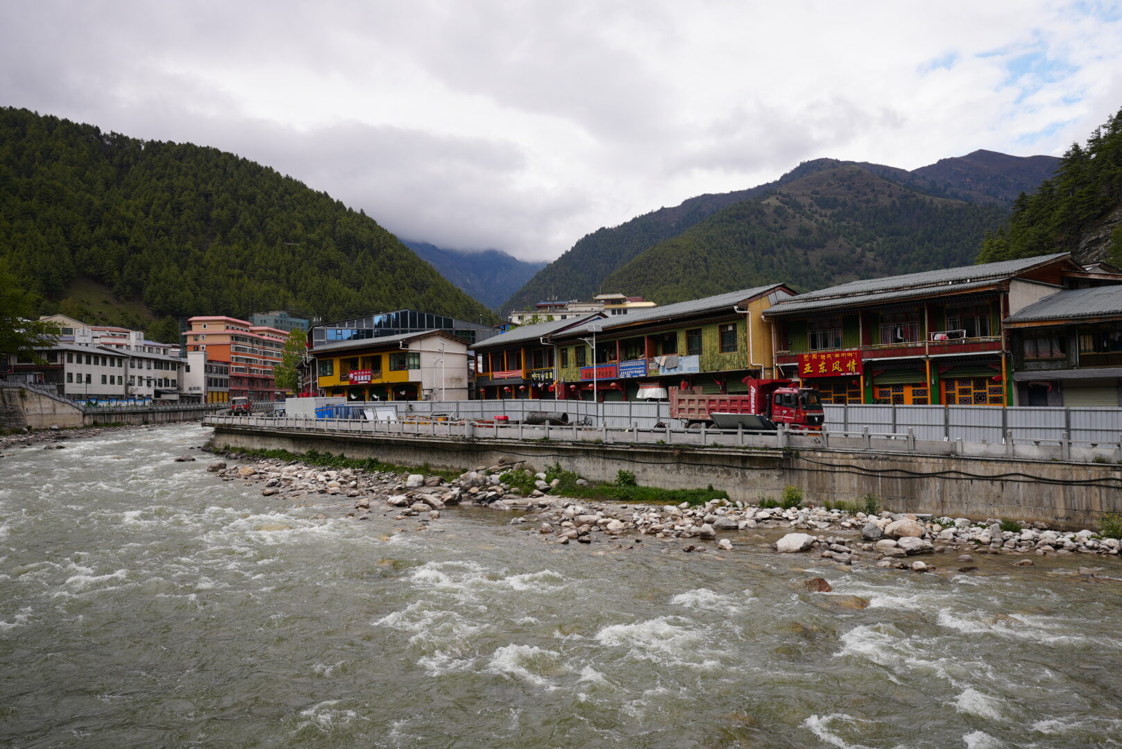 Yadong — The Chumbi Valley, Where Tibet Meets India and Bhutan
