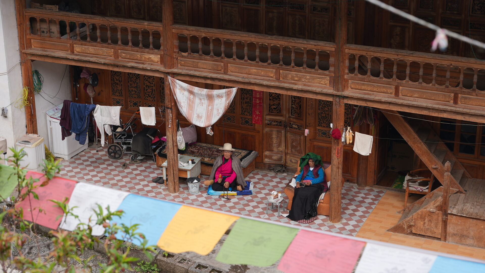 Cizhong — Tibetan Catholics and a French Vineyard