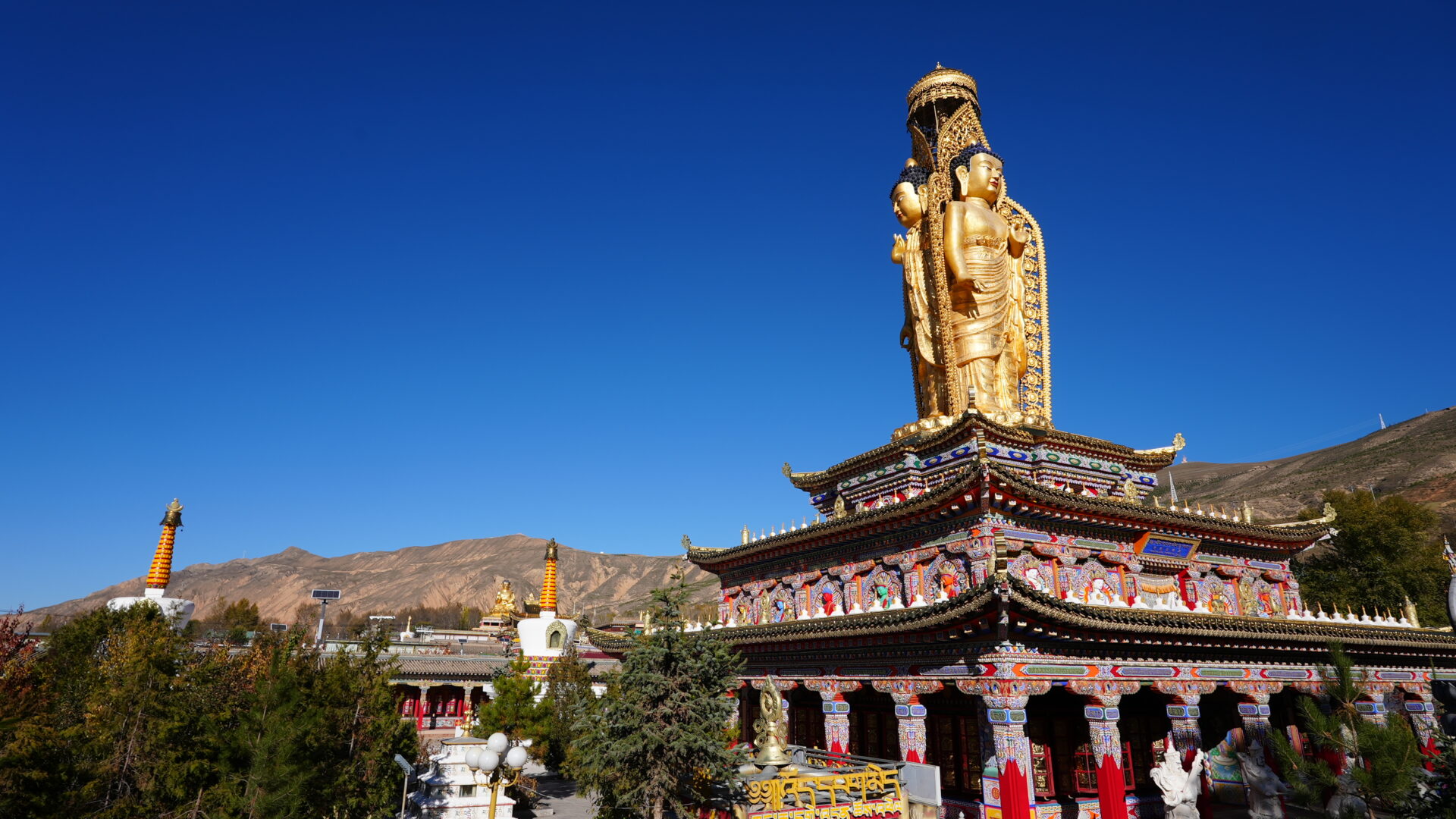 Tongren — Where Thangkas Are Painted