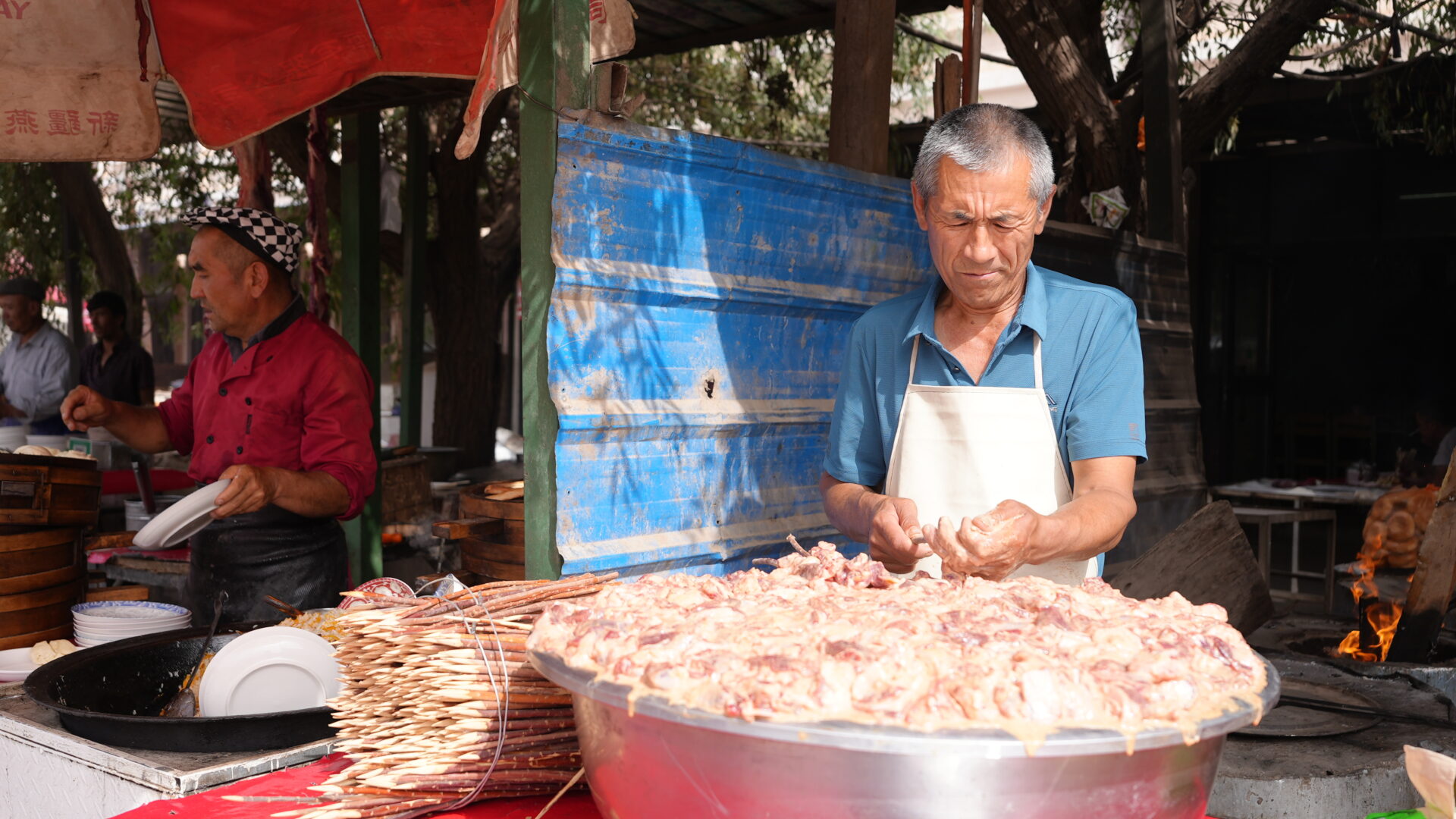Rural Kashgar — Eating at the Roadside