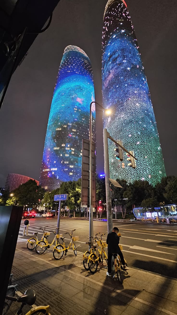 Chengdu Night Walk — Futuristic Financial City Skyline & Cyber Neon Glow