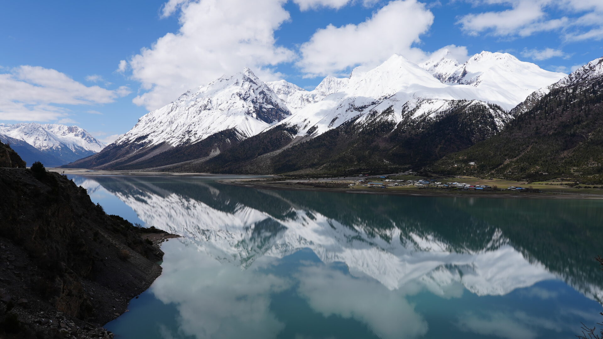 Laigu Glacier — Six Glaciers, One Valley