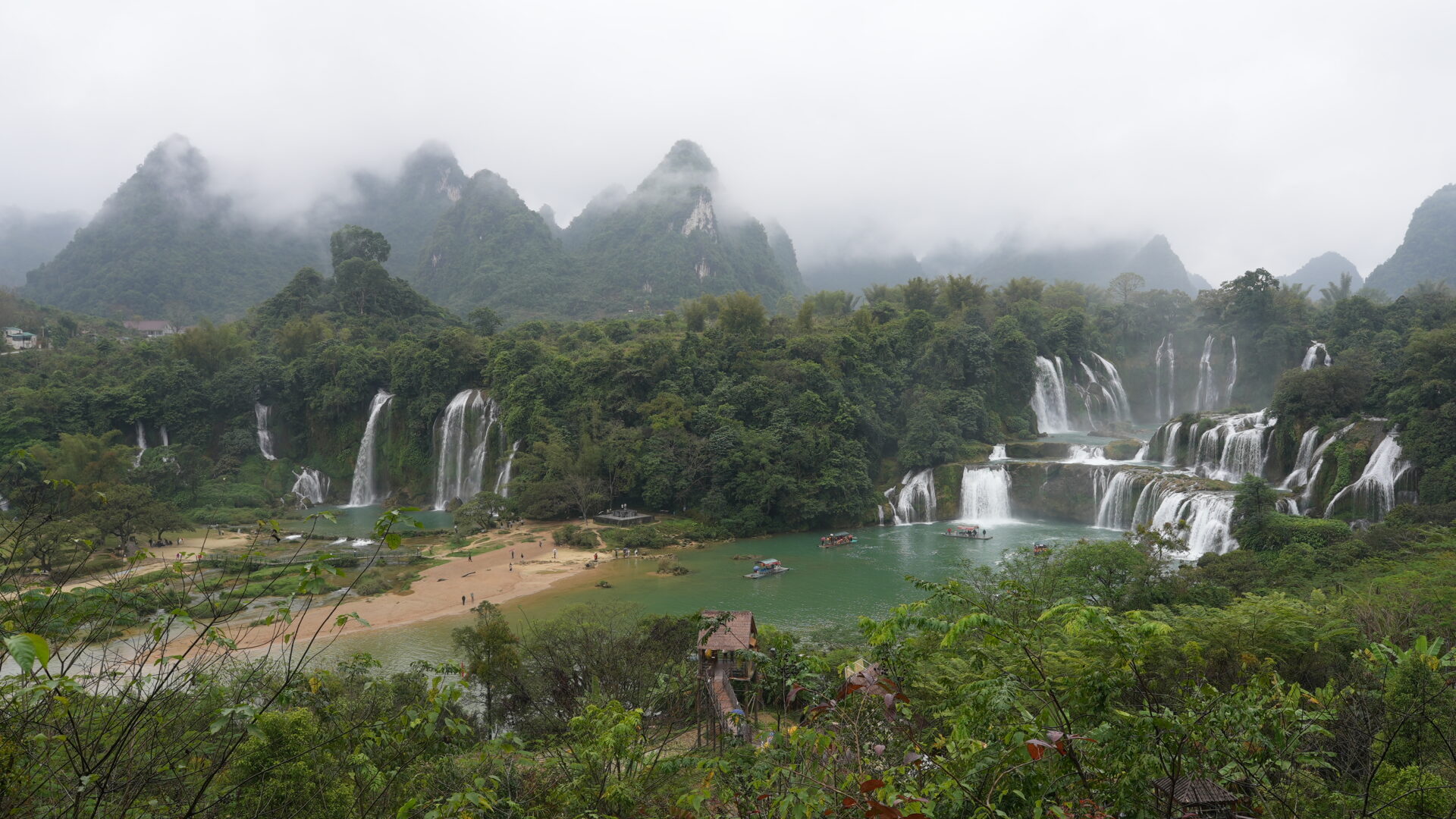 Detian — The Waterfall That Belongs to Two Countries