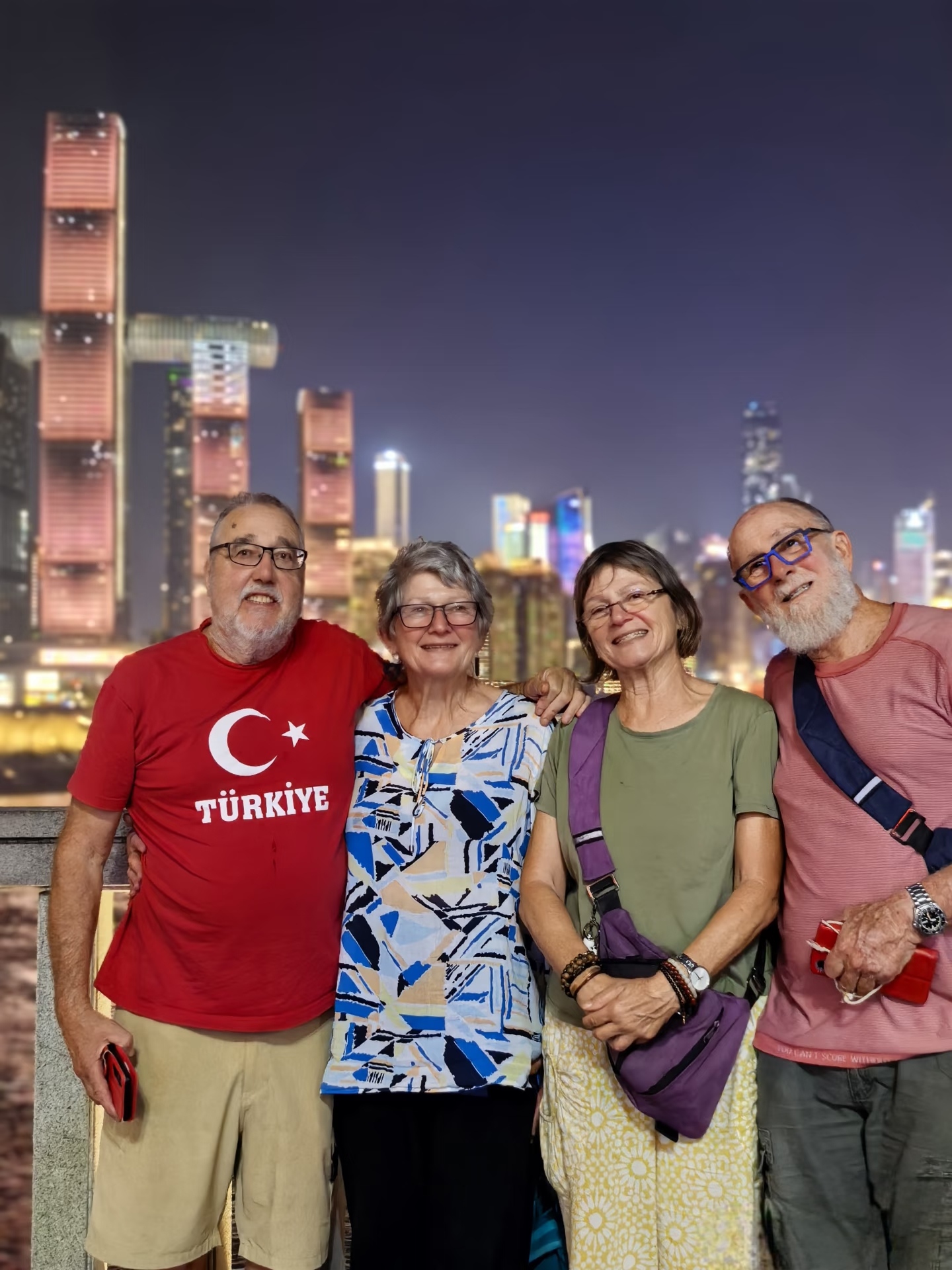 Chongqing Night Walk — Cyberpunk City Layers & Hongya Cave Glow