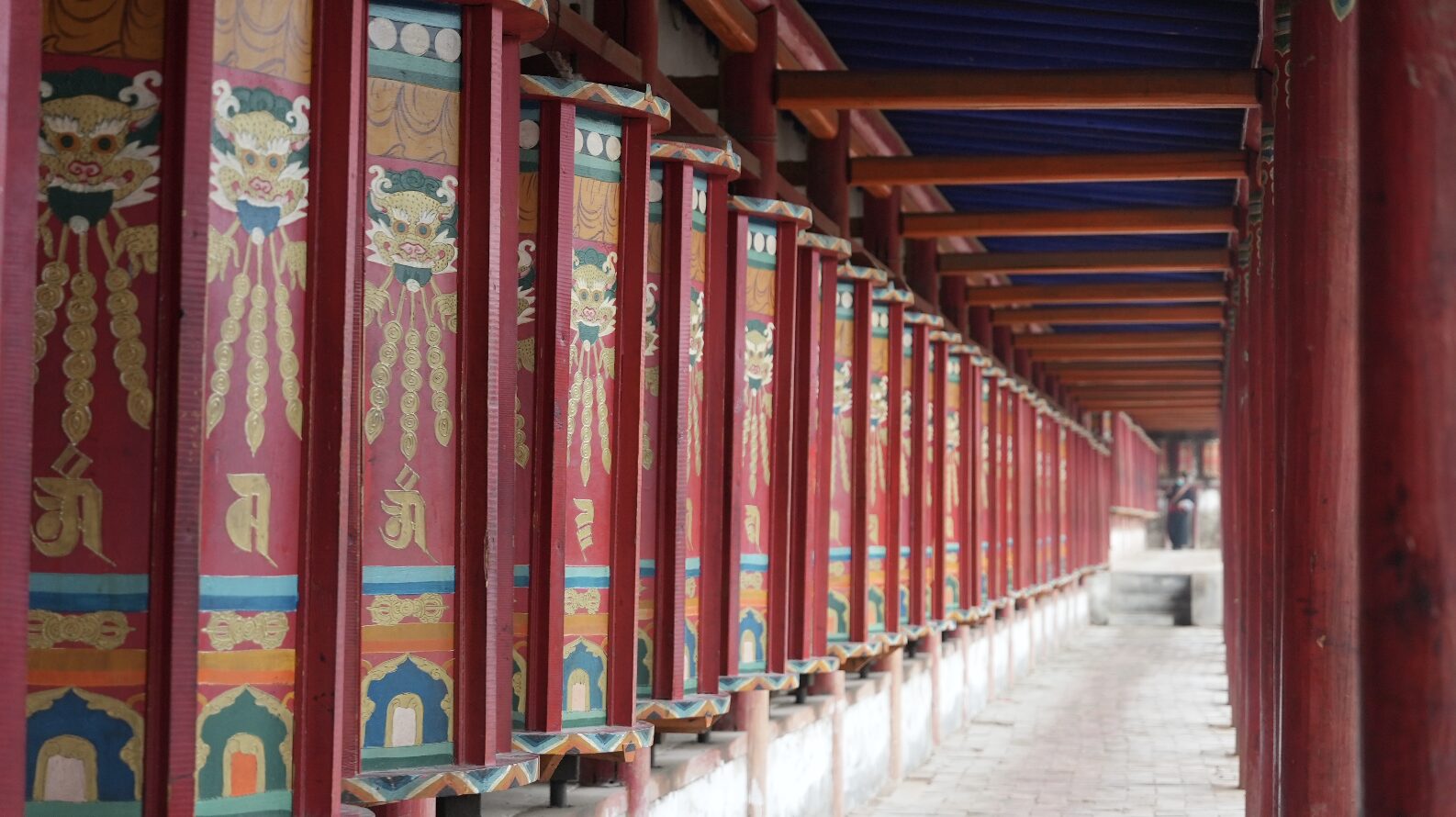 Xunhua — A Mosque and a Monastery in the Same Valley