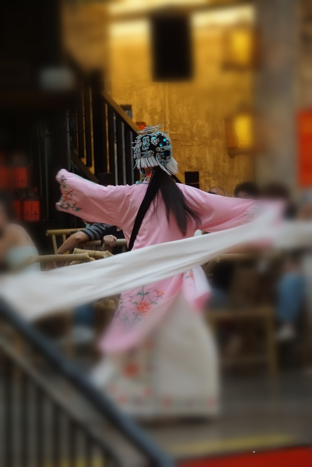 Highlights & Hidden Gems of Chengdu Slow Life — Park Strolls, Tea House Time & Local Leisure Games