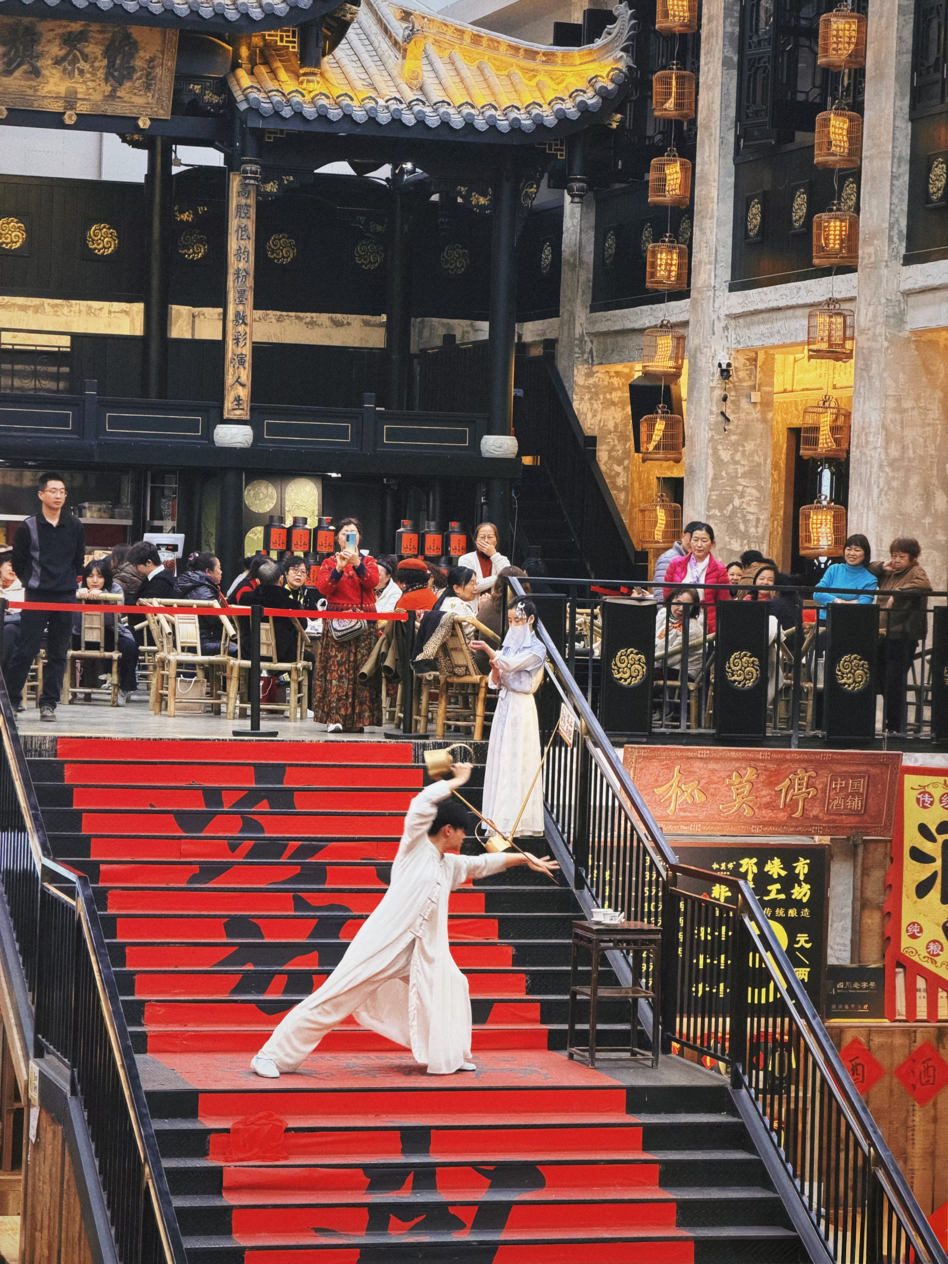 Highlights & Hidden Gems of Chengdu Slow Life — Park Strolls, Tea House Time & Local Leisure Games