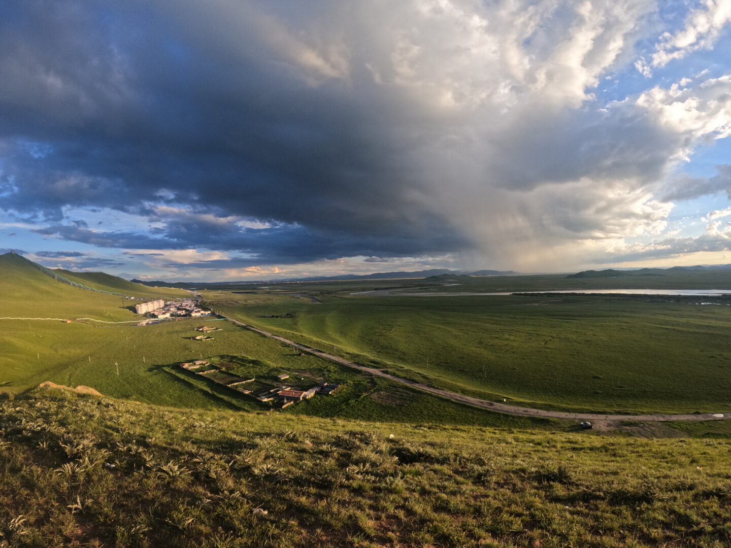Ngawa — Grassland, Wetland and the Yellow River's First Bend