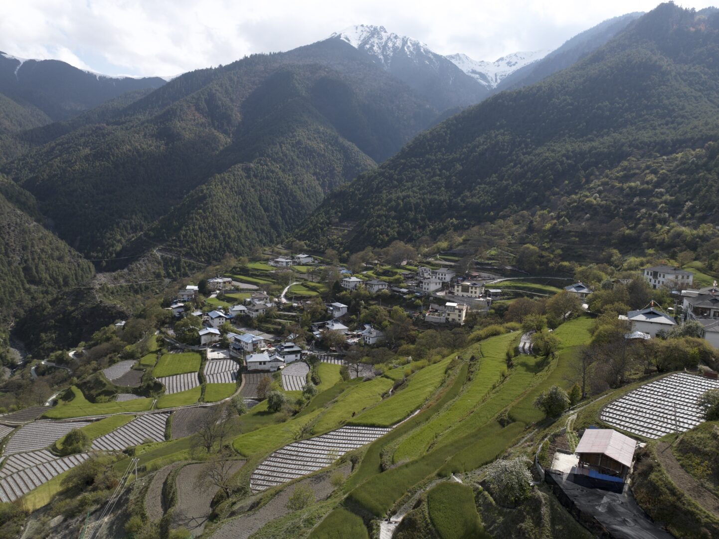 Deqin — Under a Mountain Nobody Has Climbed