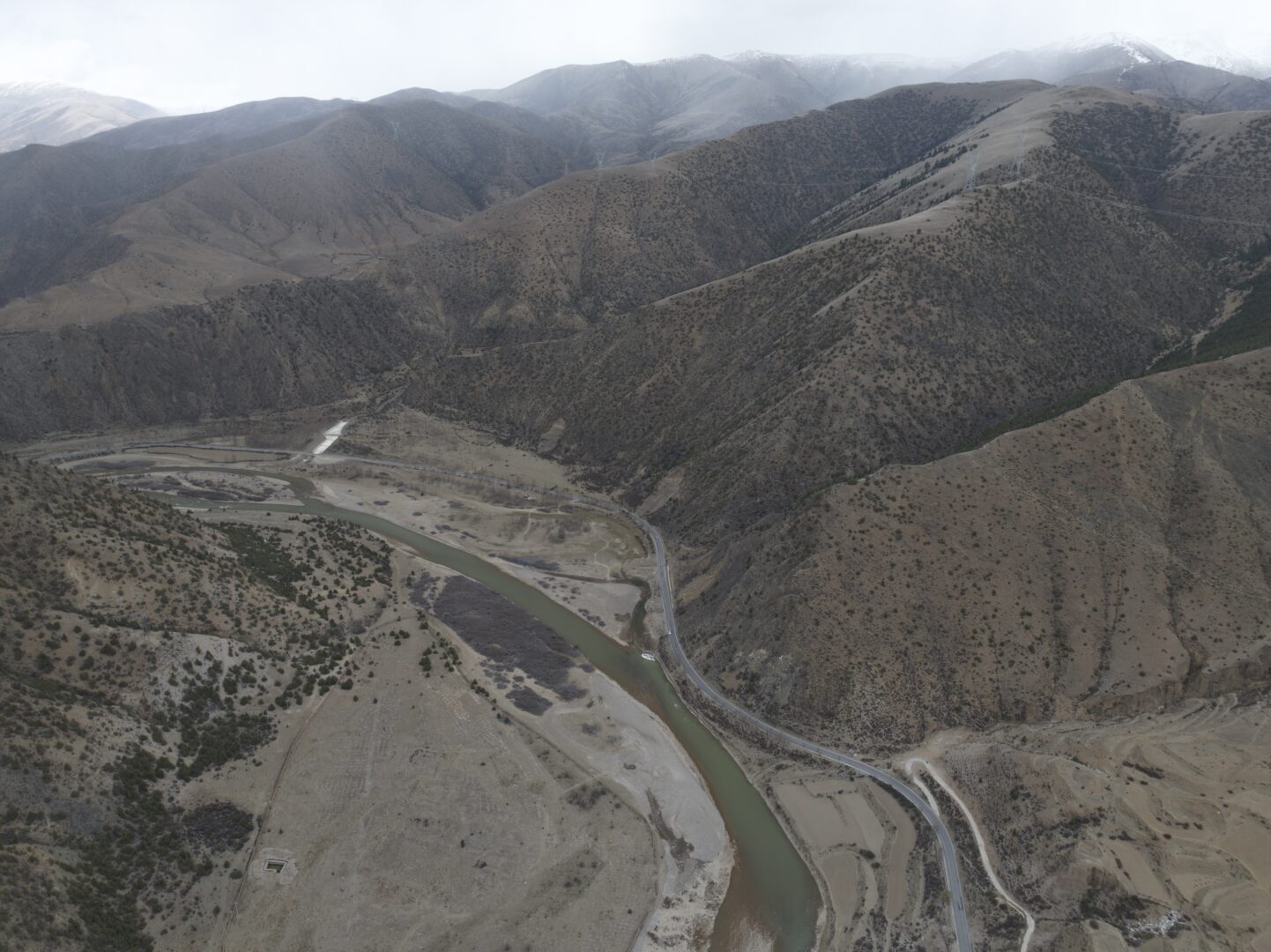 The Nu River Road — 72 Bends Down to the Salween