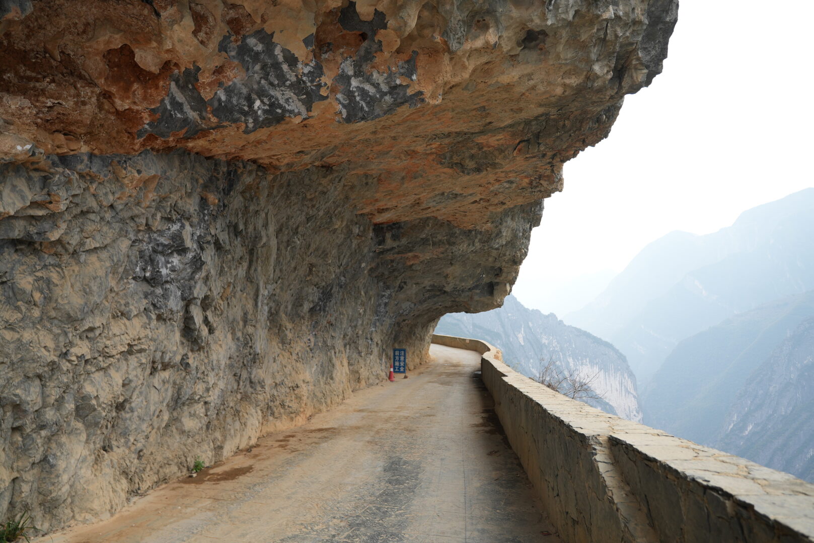 Wushan — The Gorges Above Chongqing