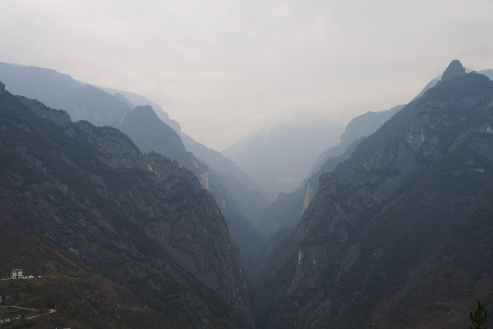 Wushan — The Gorges Above Chongqing