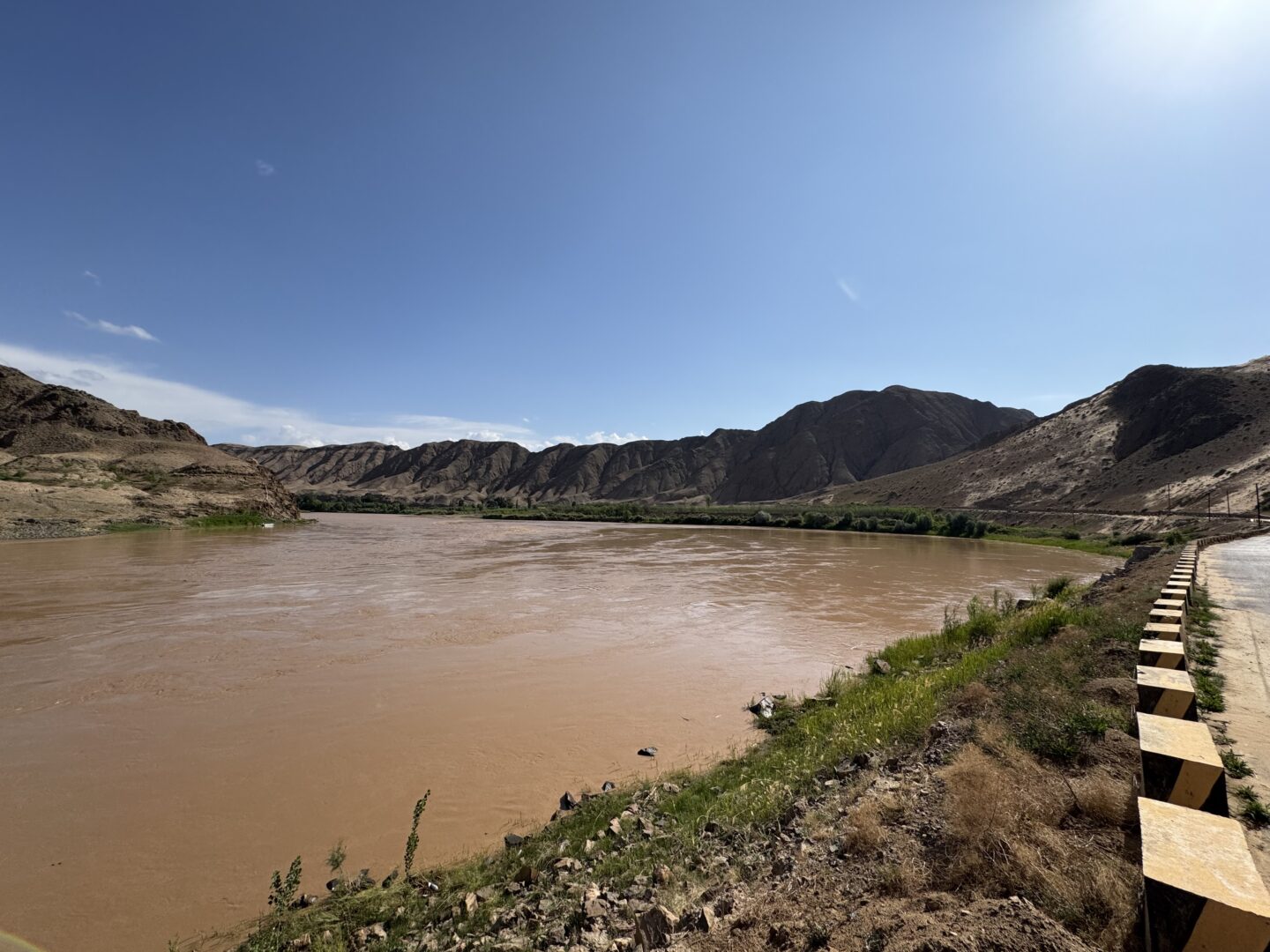 Zhongwei — Where the Desert Meets the Yellow River