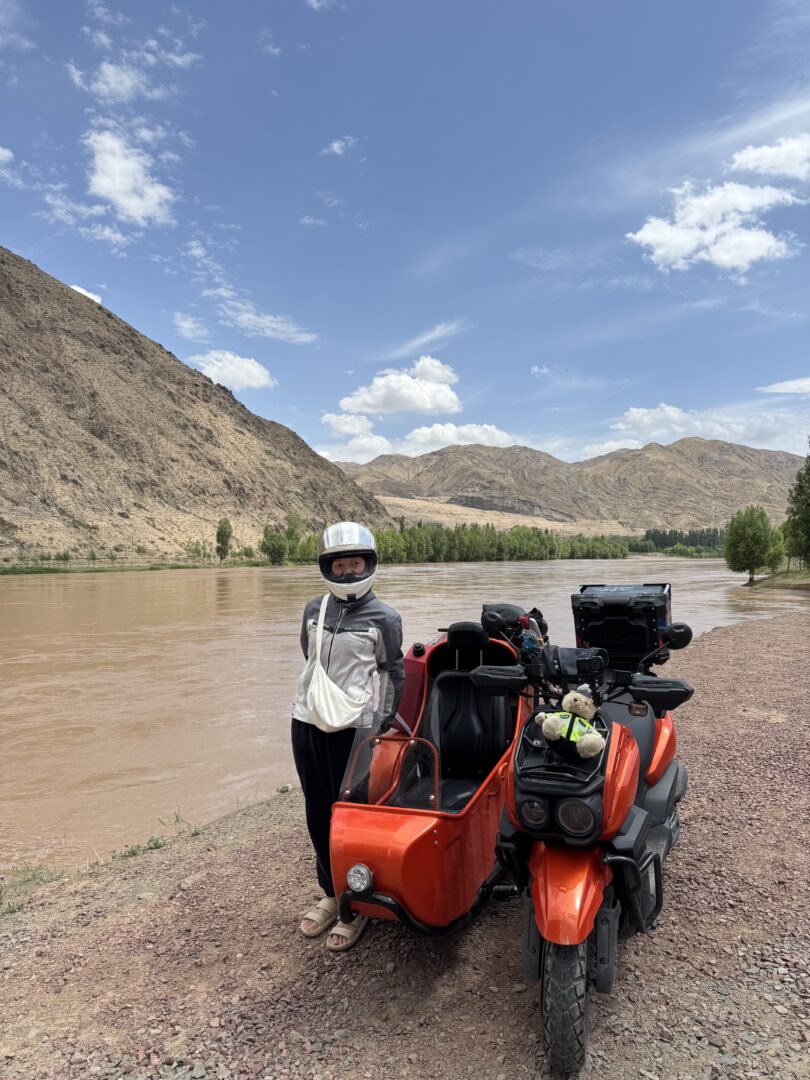 Zhongwei — Where the Desert Meets the Yellow River